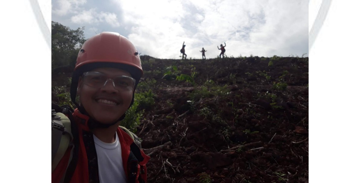 Trabalho em encosta - Espeleologia